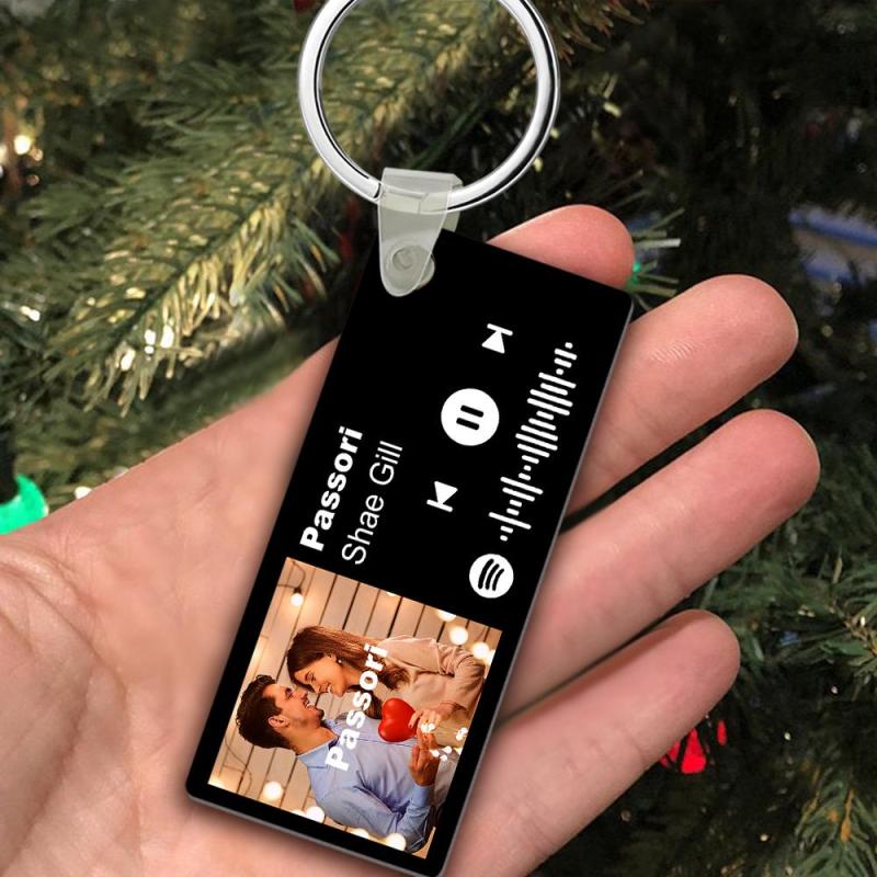 Custom Spotify Photo Keychain With Engraving Keychain Music Code Plaque Keychain Gifts For Couples